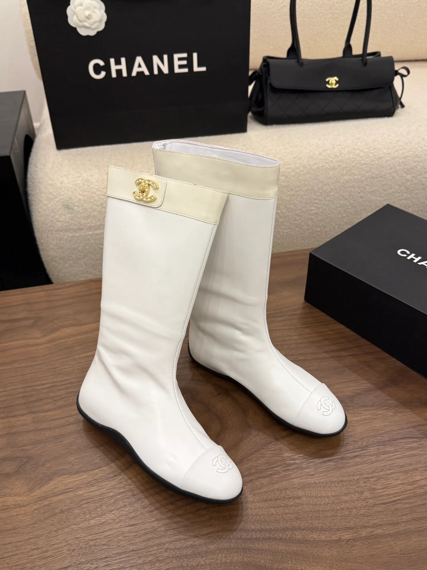 Women's Boots CHANEL 18223567