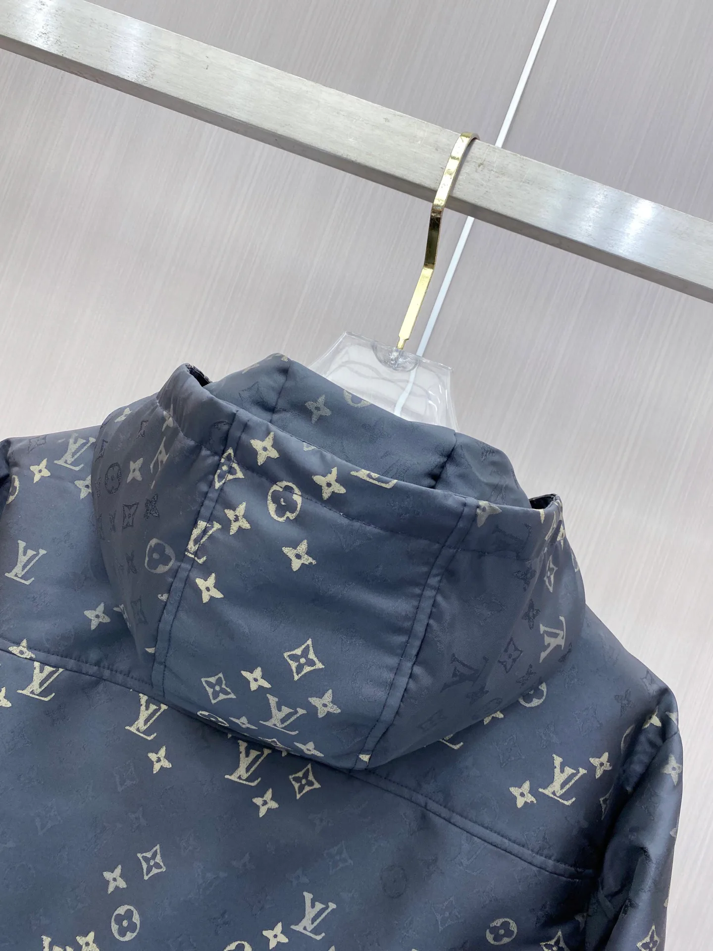 Men's Jackets And Down Jackets LOUIS VUITTON 18178221