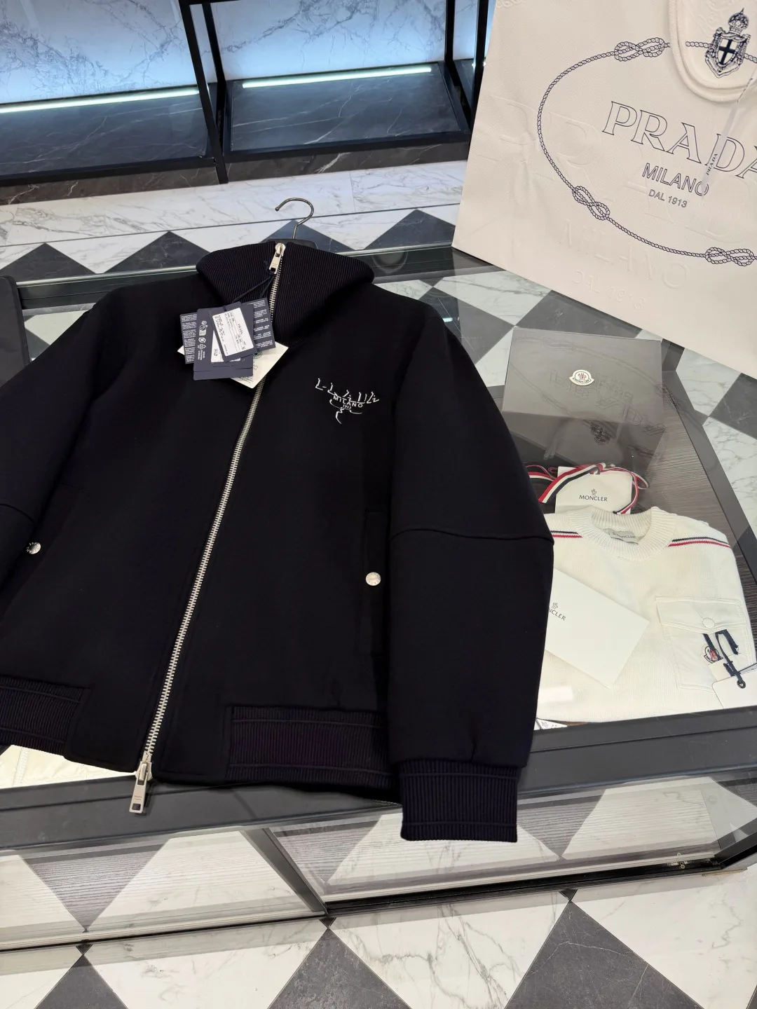 Куртки И Пуховики Мужские Prada 18596138