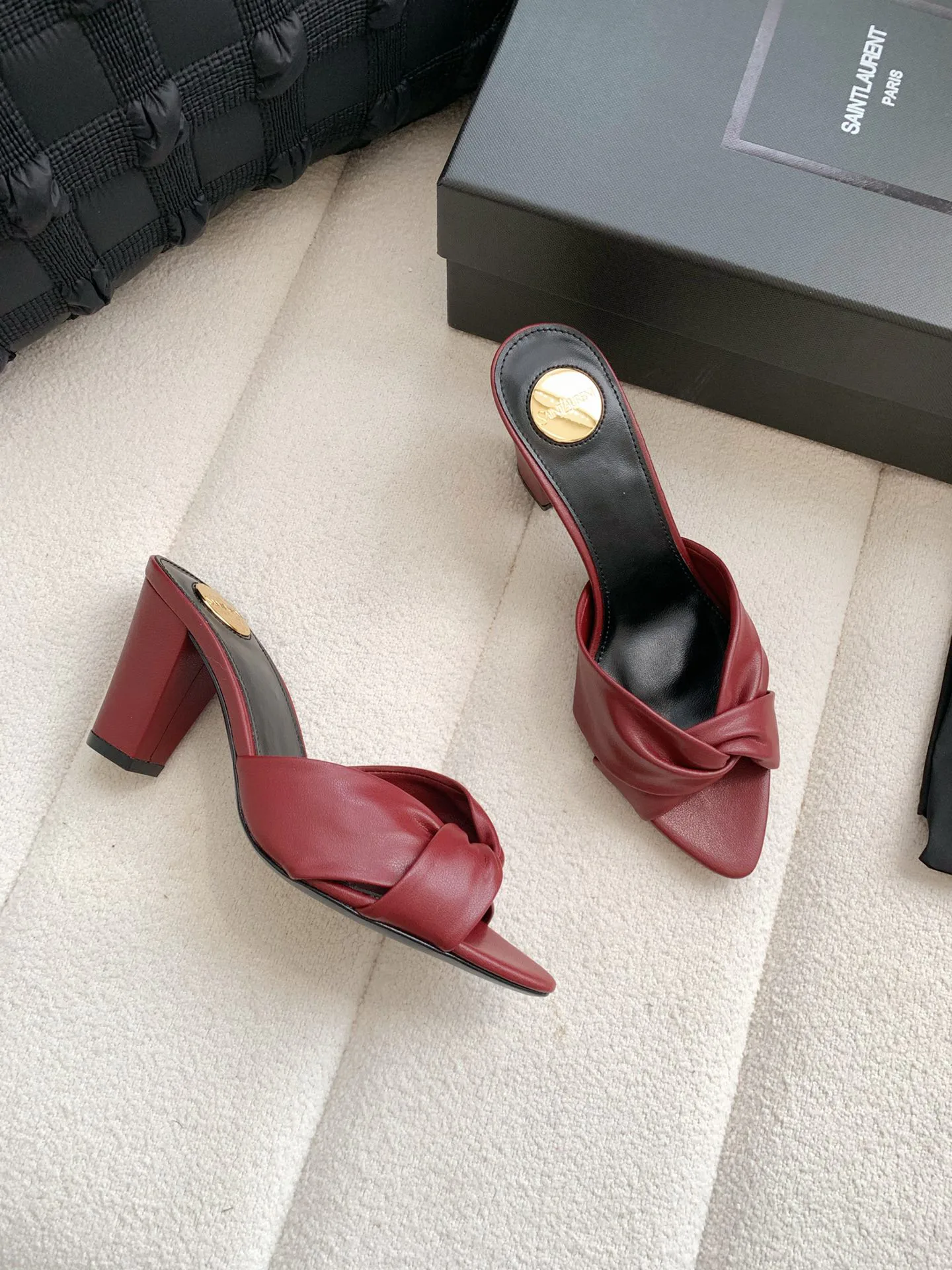 Women's Mules And Clogs SAINT LAURENT 17371748