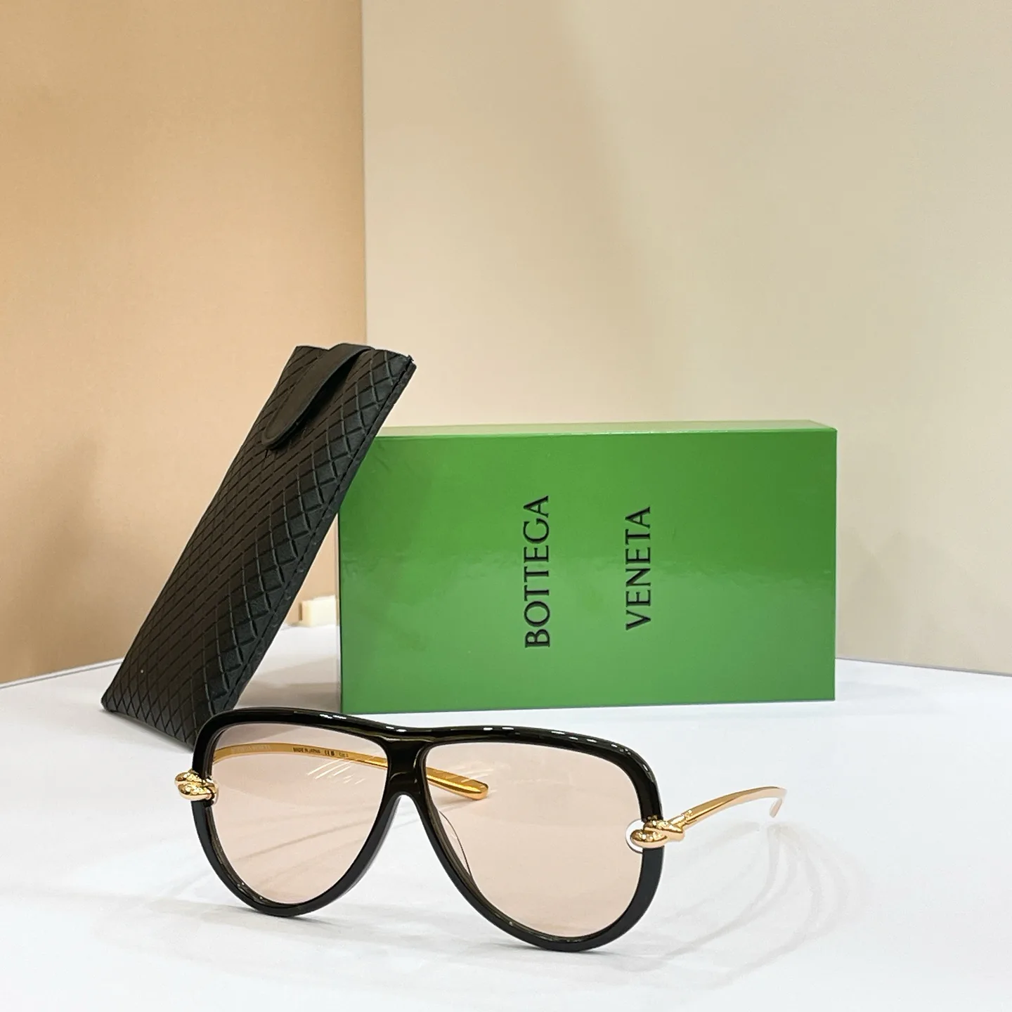 Glasses BOTTEGA VENETA 17495889