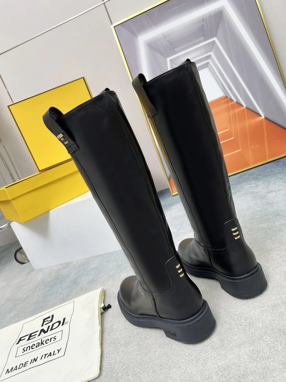 Women's Boots FENDI 18104308