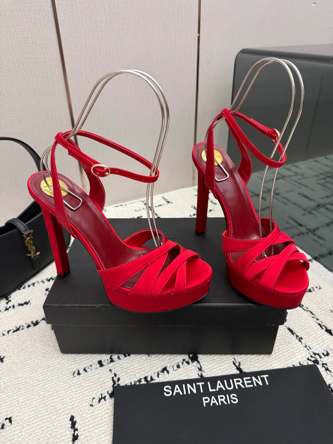 Women's Open-Toe Sandals SAINT LAURENT 18049030