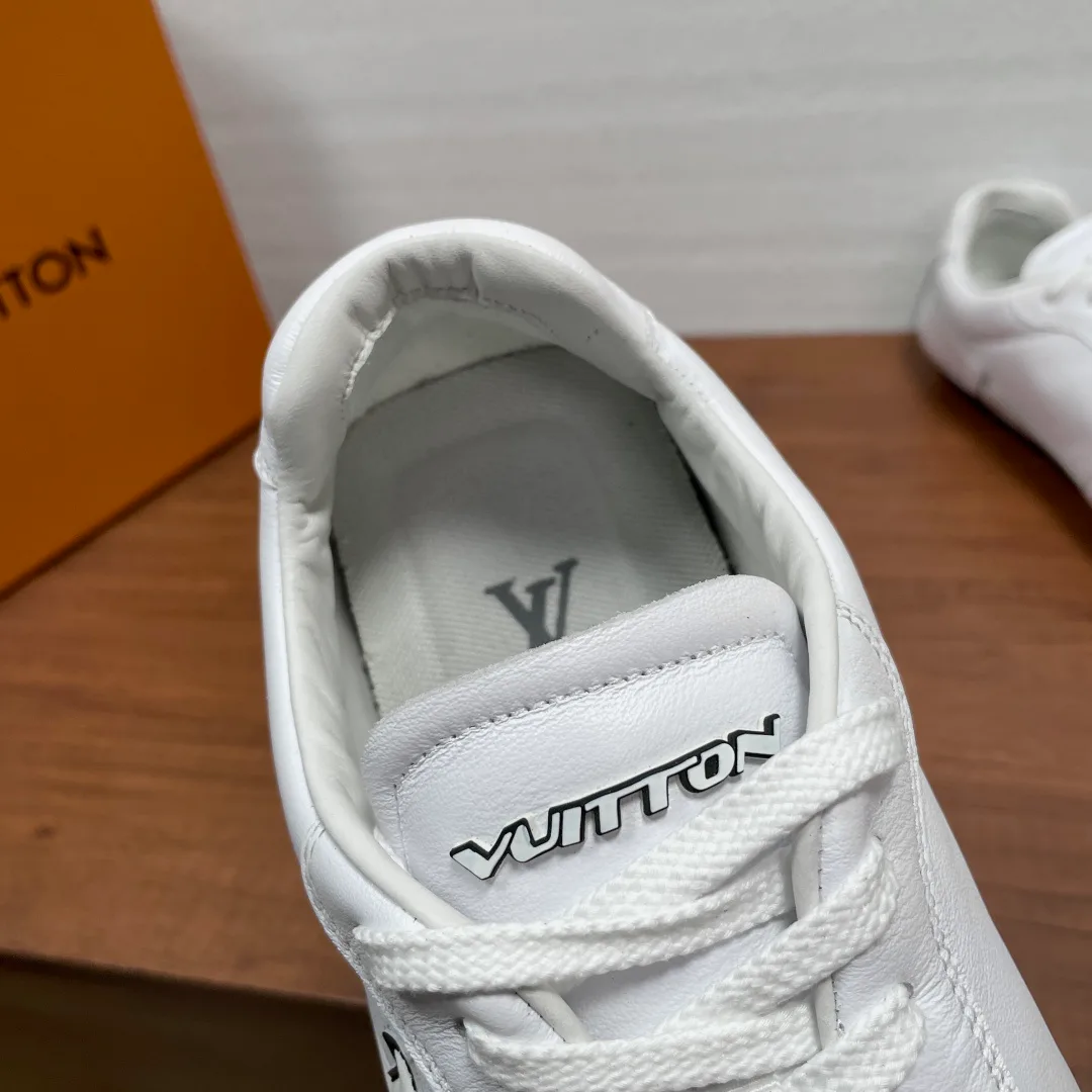 Men's Sneakers LOUIS VUITTON 17542529