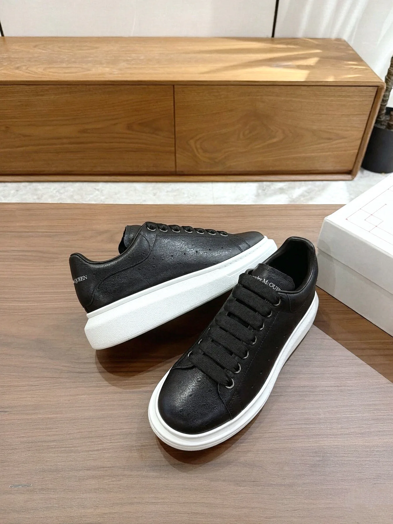 Women's Sneakers ALEXANDER MCQUEEN 18159794