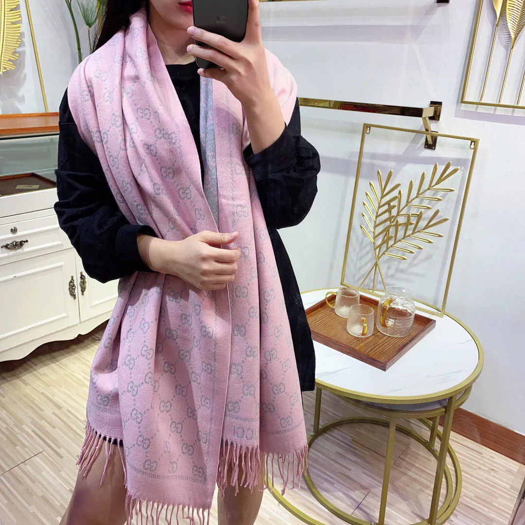 Scarves GUCCI 18394238
