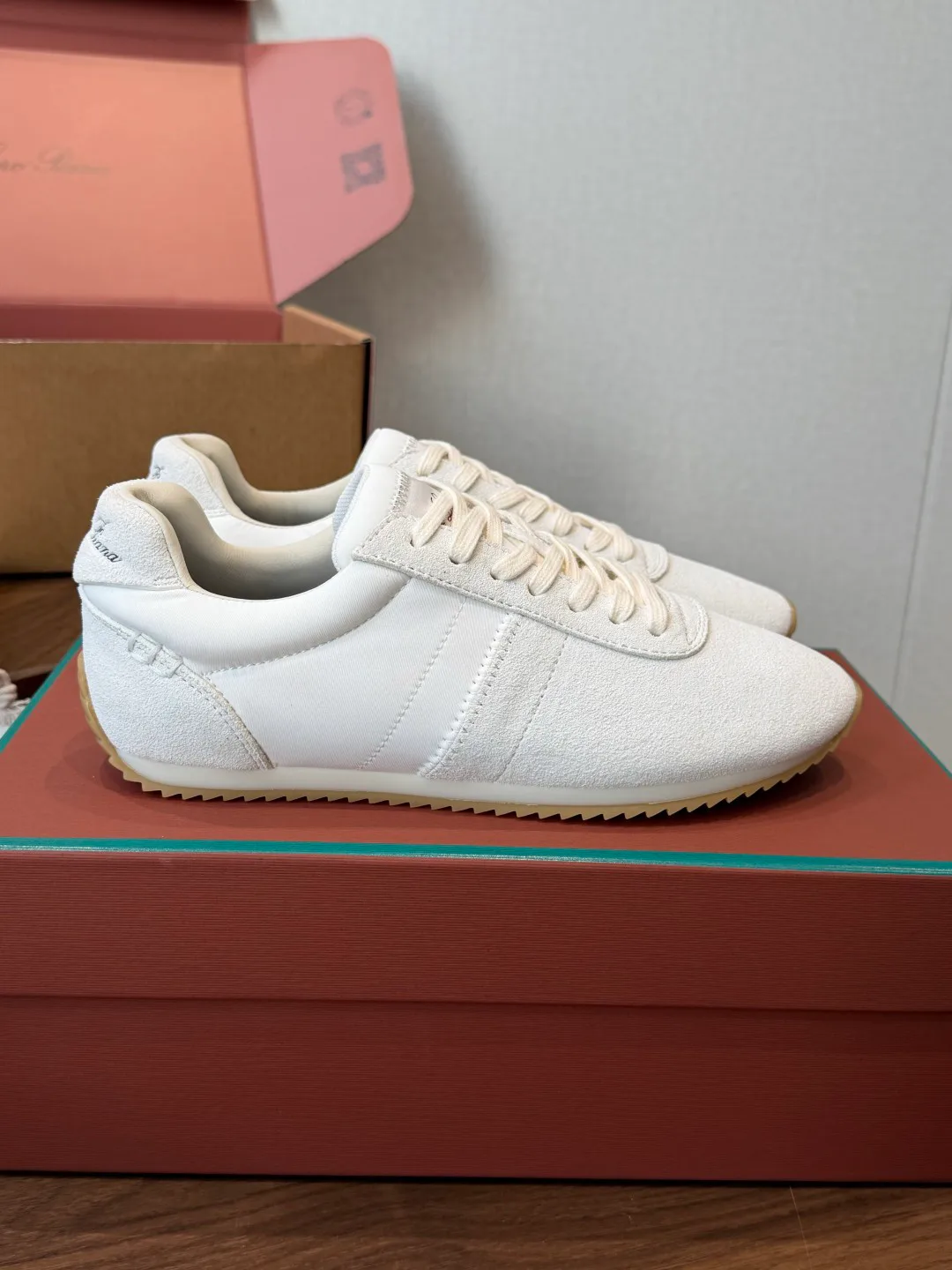 Women's Sneakers LORO PIANA 17535458