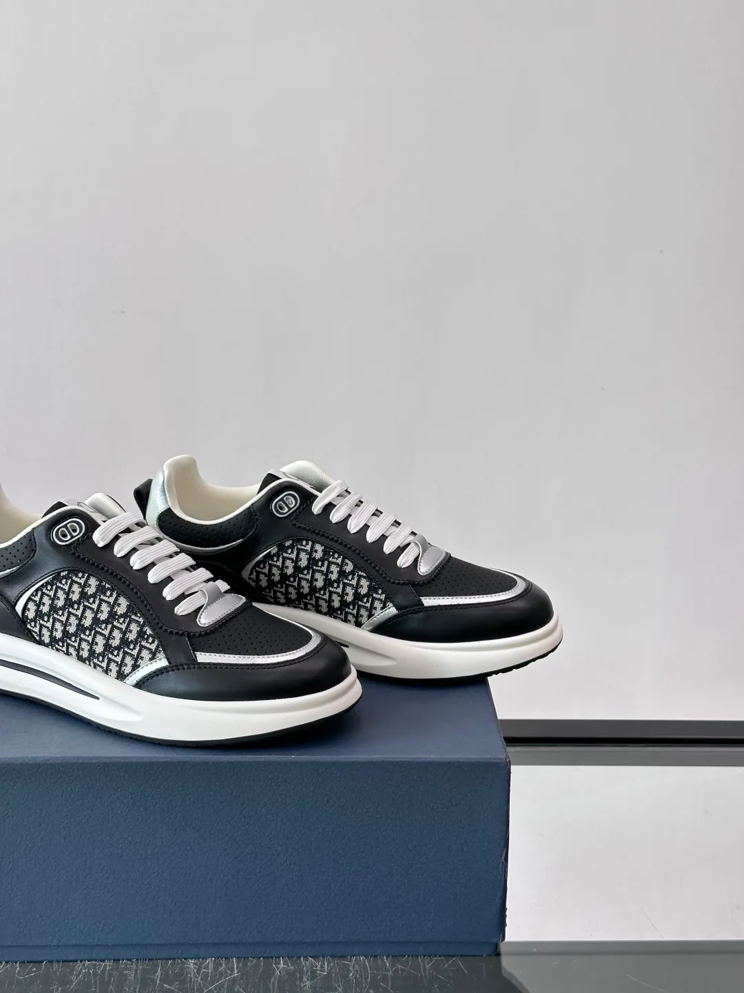 Men's Sneakers CHRISTIAN DIOR 18102338