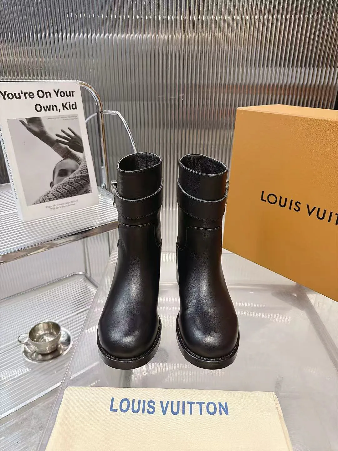 Women's Ankle Boots LOUIS VUITTON 17926089