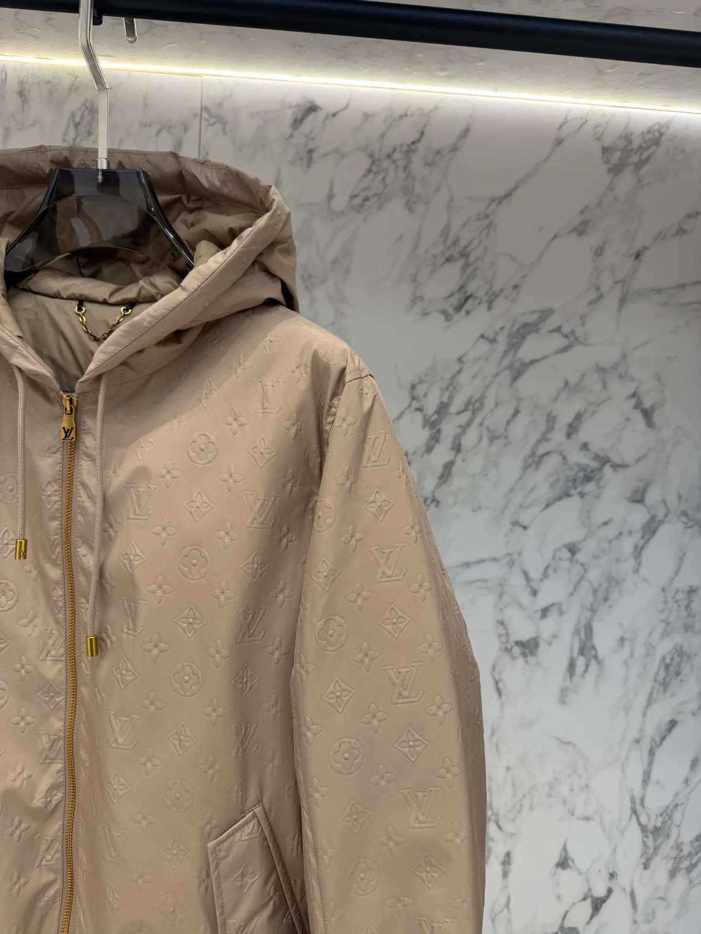 Куртки И Пуховики Мужские Louis Vuitton 18681318
