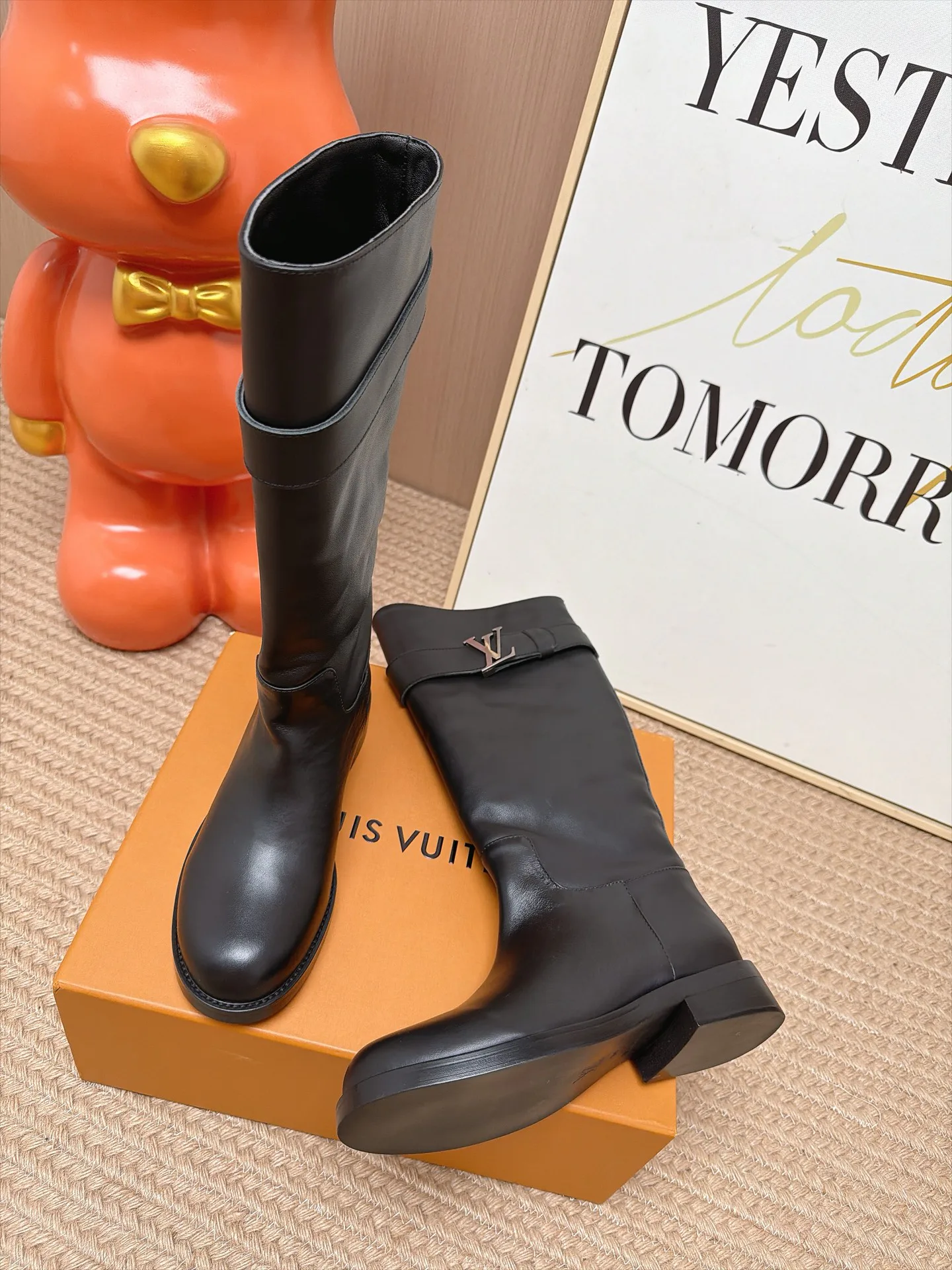 Women's Boots LOUIS VUITTON 18006606
