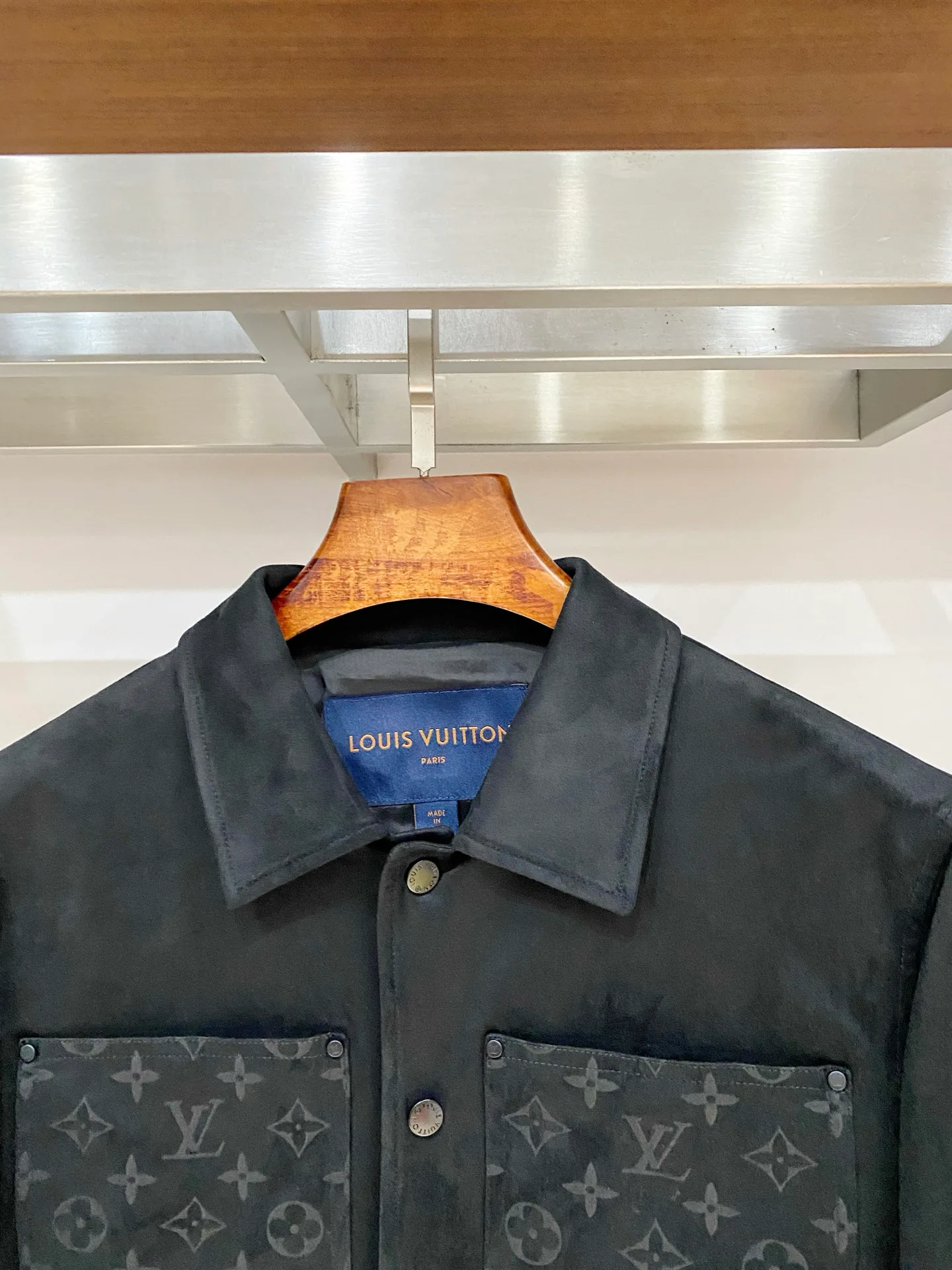 Men's Jackets And Down Jackets LOUIS VUITTON 17967057