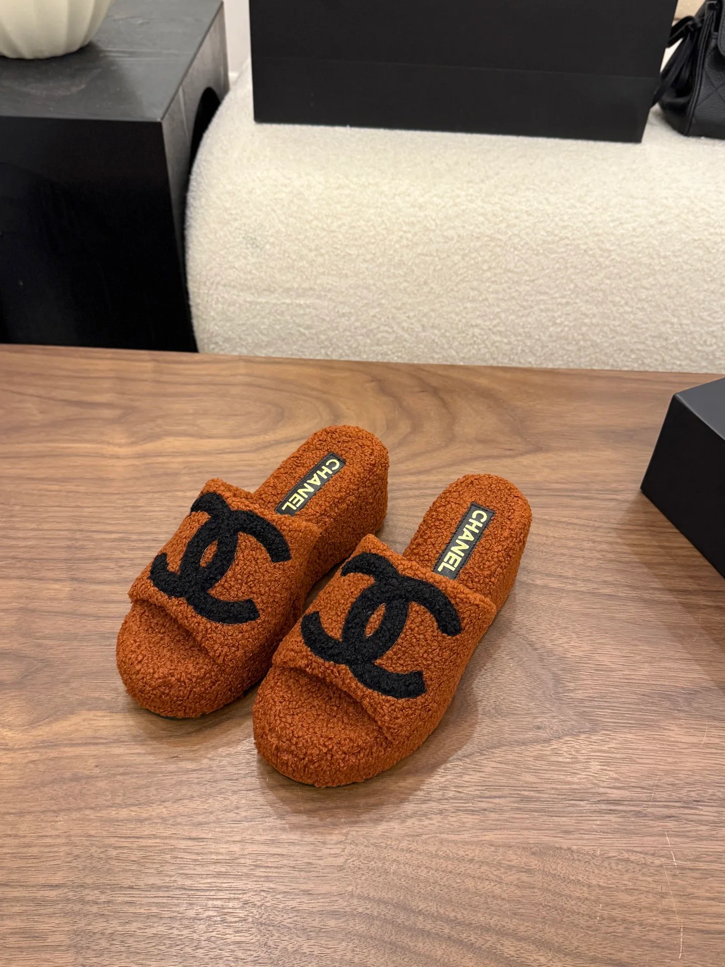 Women's Slippers CHANEL 18440716
