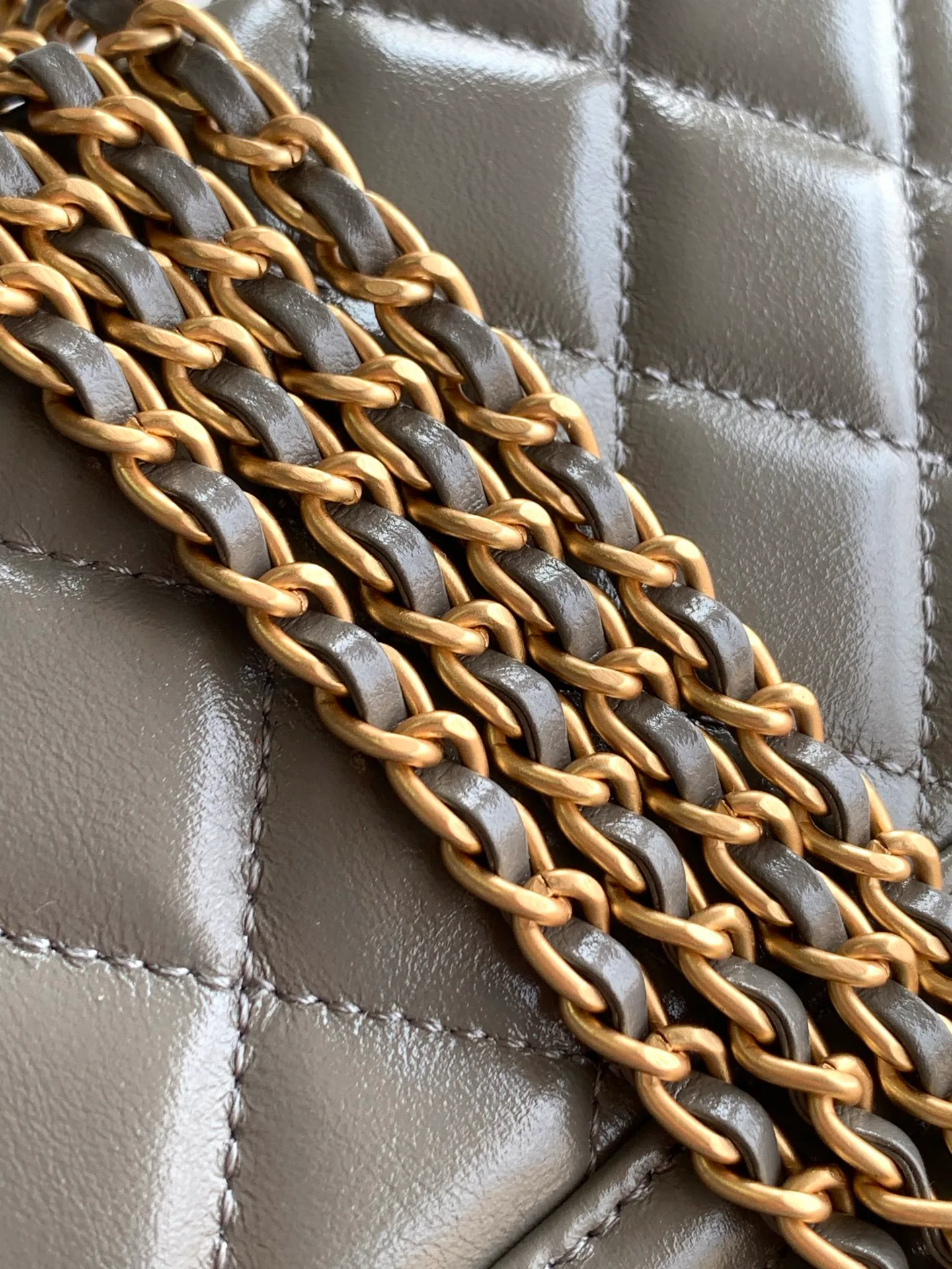 Women's Classic Handbags CHANEL 17498579