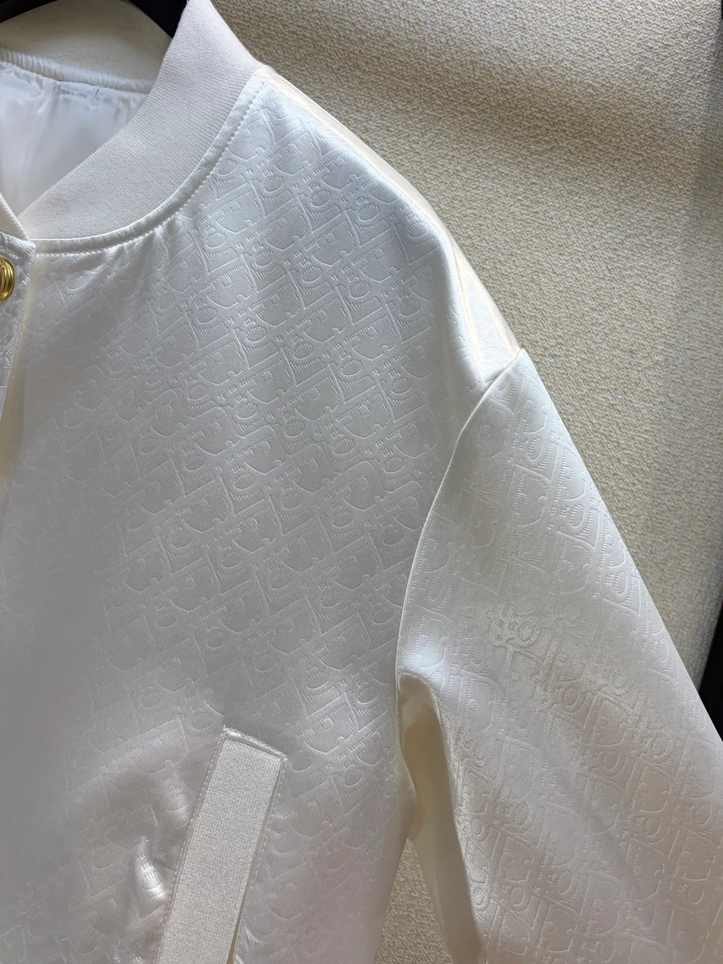 Куртки И Пуховики Женские Christian Dior 18605930