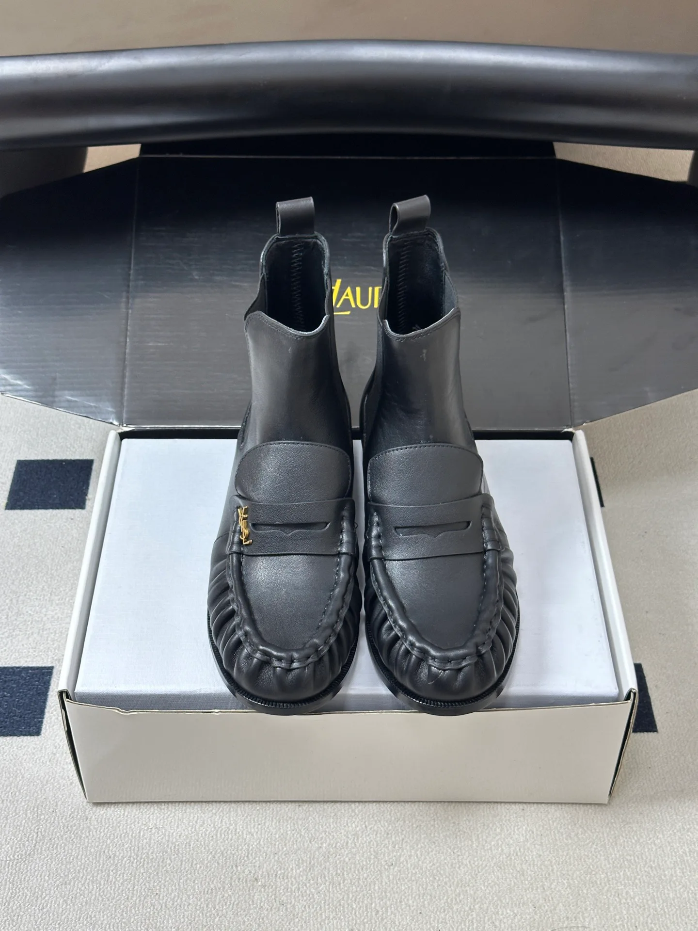 Women's Booties SAINT LAURENT 18340999