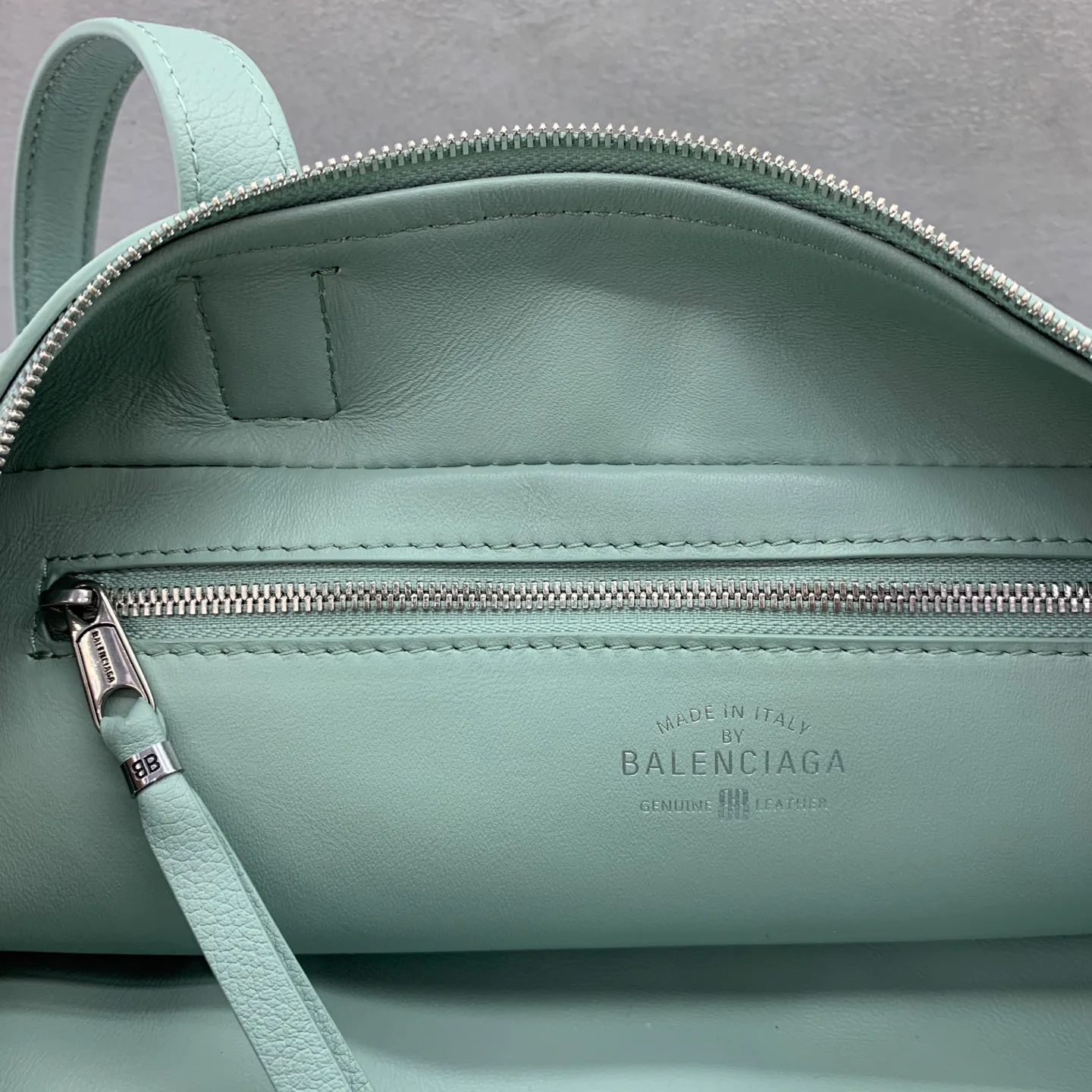 Women's Classic Handbags BALENCIAGA 18136627
