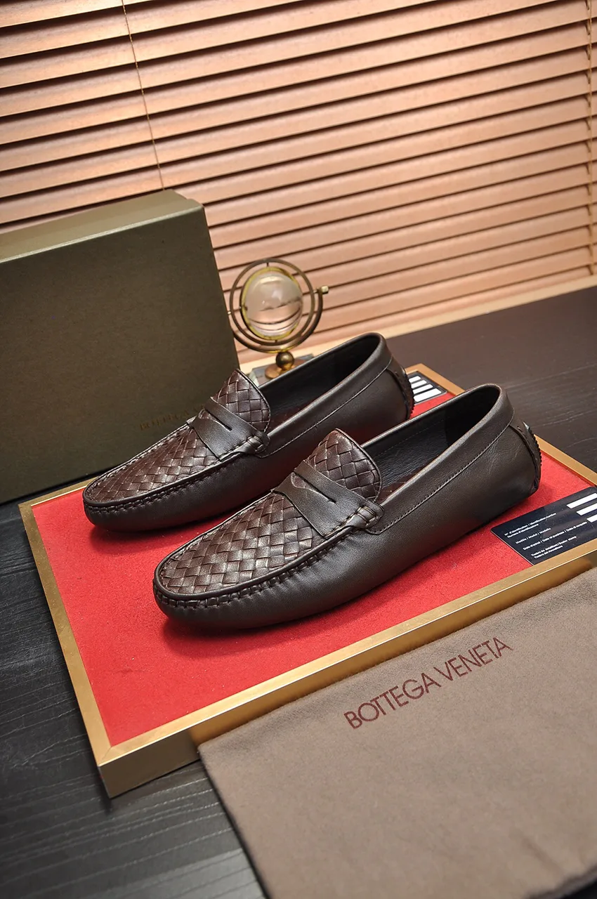 Men's Loafers And Dress Shoes BOTTEGA VENETA 18262209