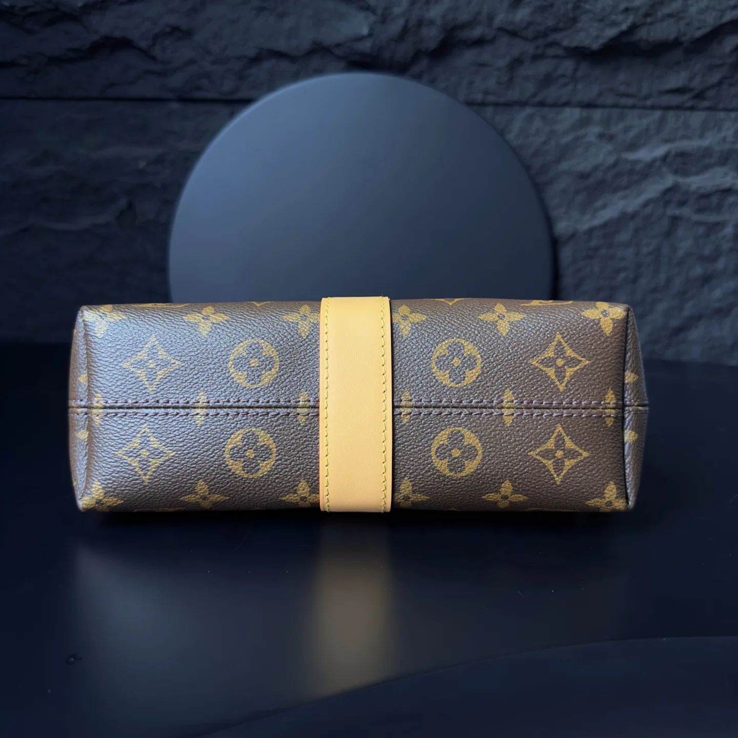 Women's Classic Handbags LOUIS VUITTON 18170514