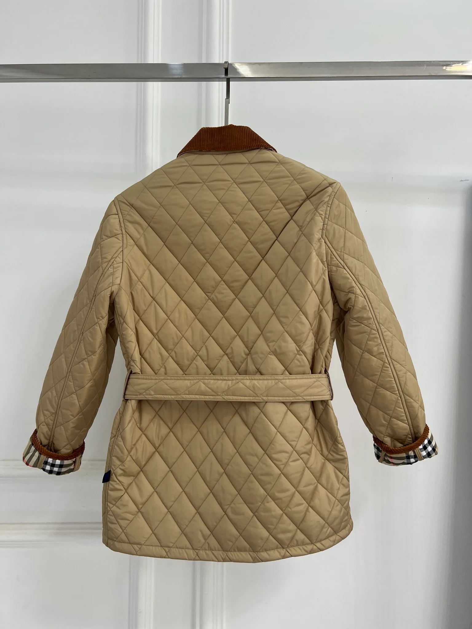 Women's Jackets And Down Jackets BURBERRY 17049700