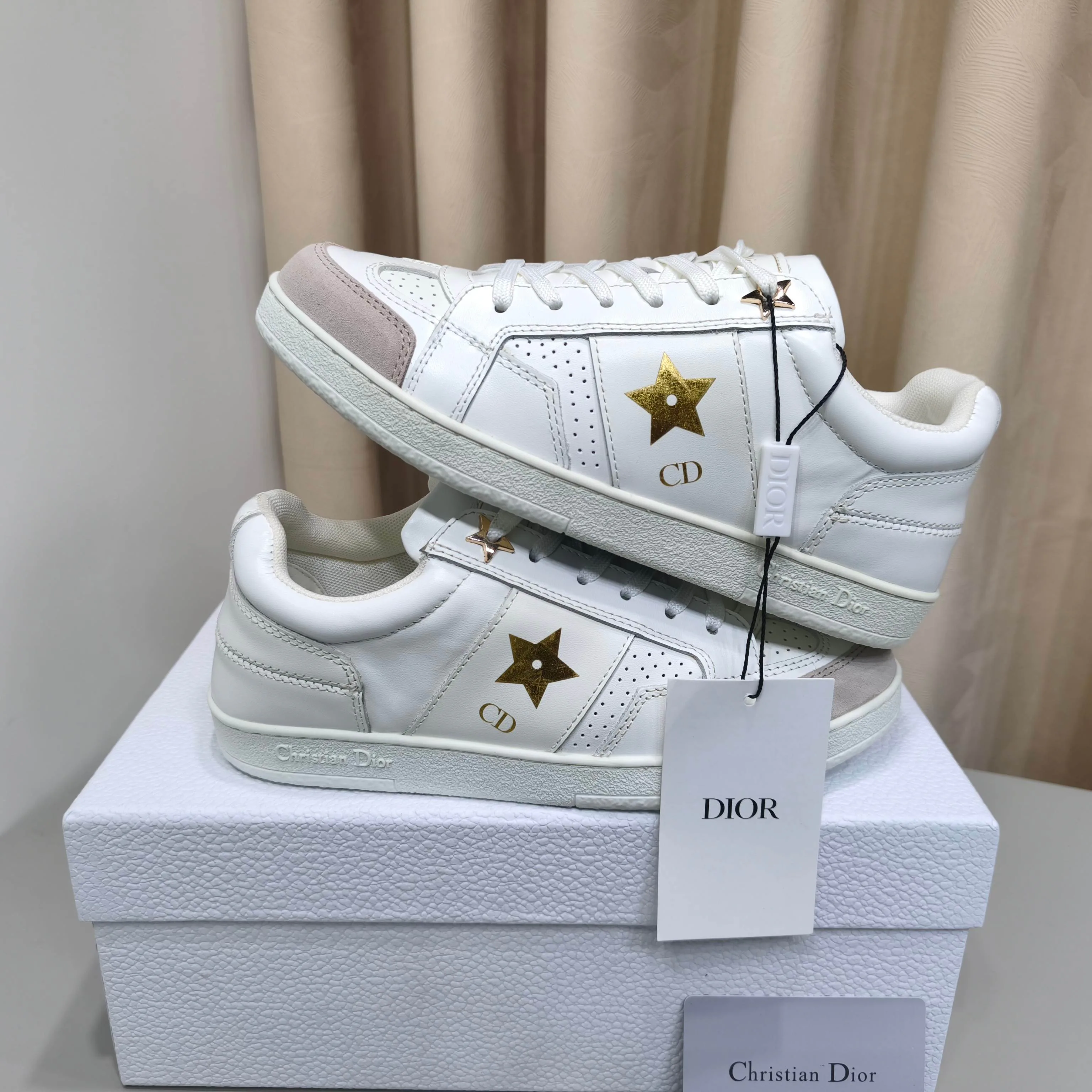Women's Sneakers CHRISTIAN DIOR 17988722
