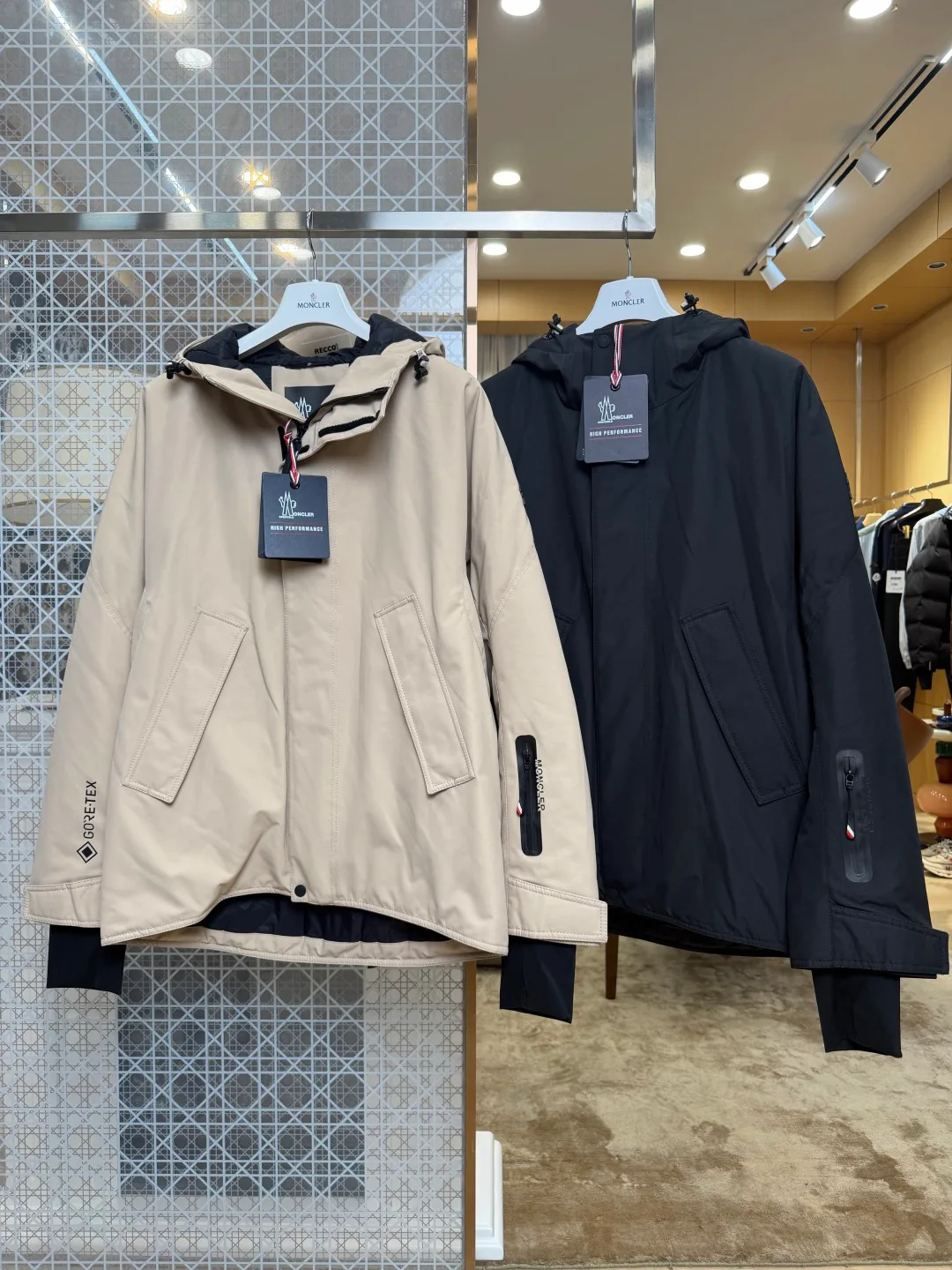 Men's Jackets And Down Jackets MONCLER 18359911