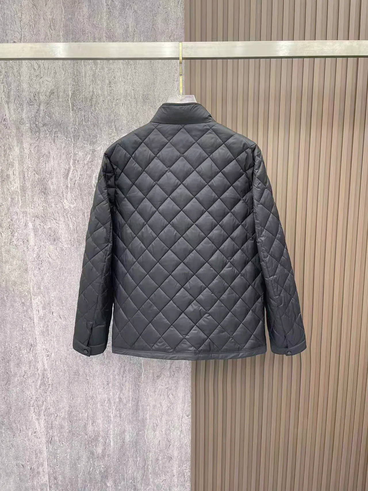 Куртки И Пуховики Мужские Moncler 18596388