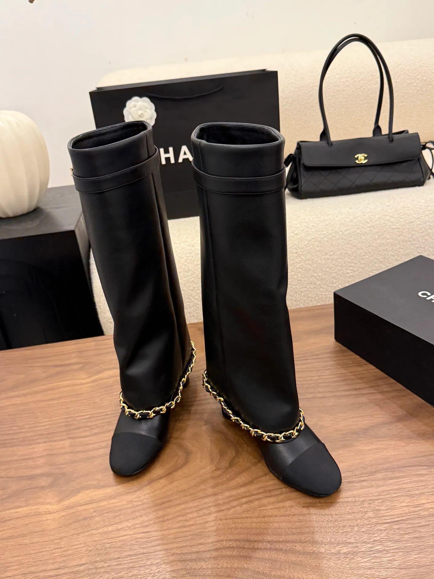 Women's Boots CHANEL 18223556