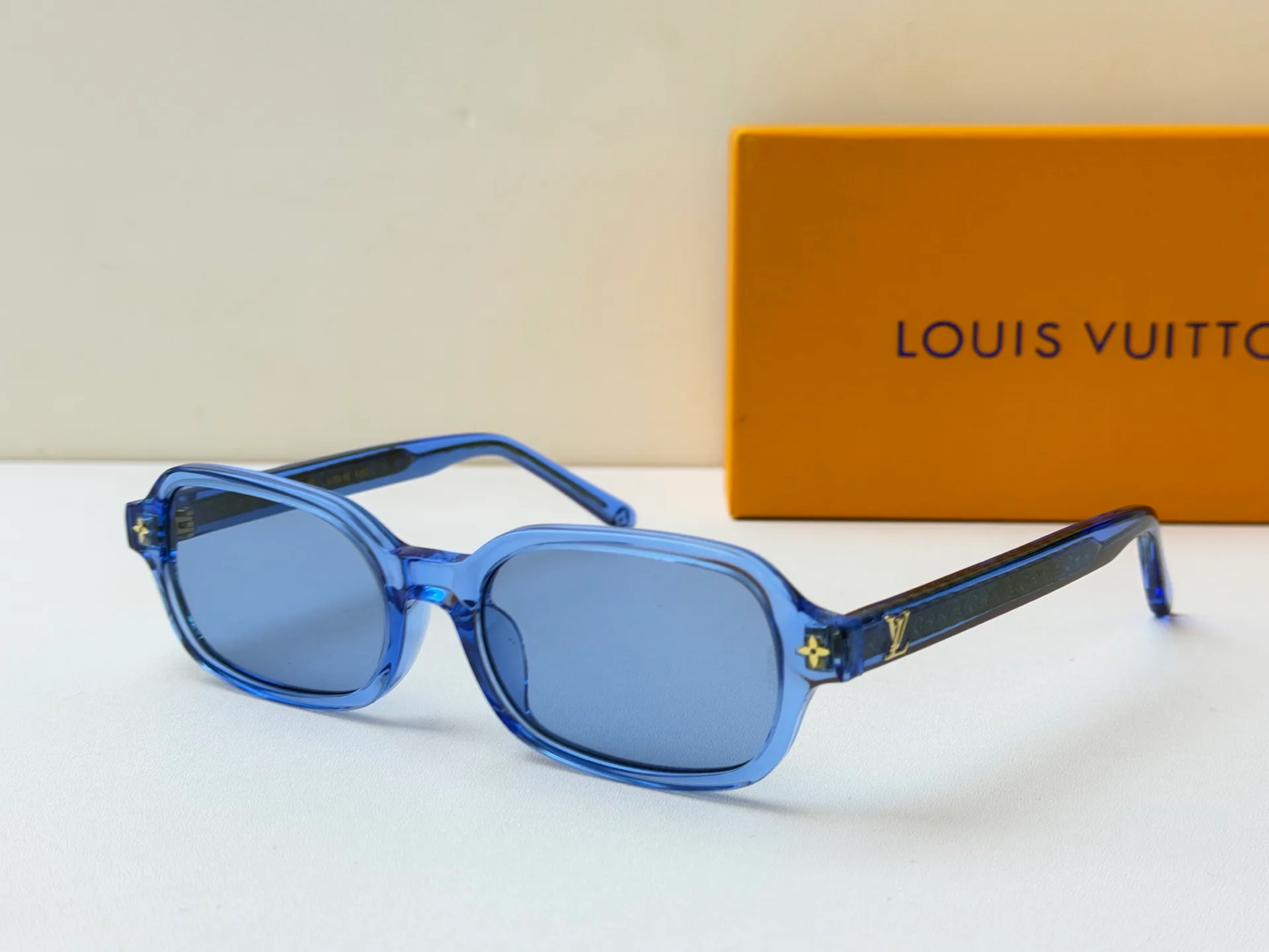 Glasses LOUIS VUITTON 17188488