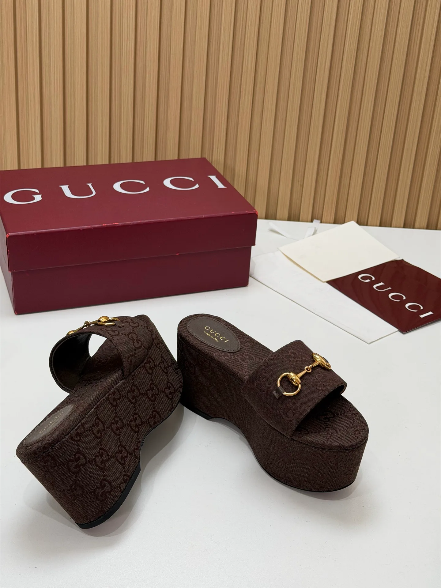 Women's Open-Toe Sandals GUCCI 17631674