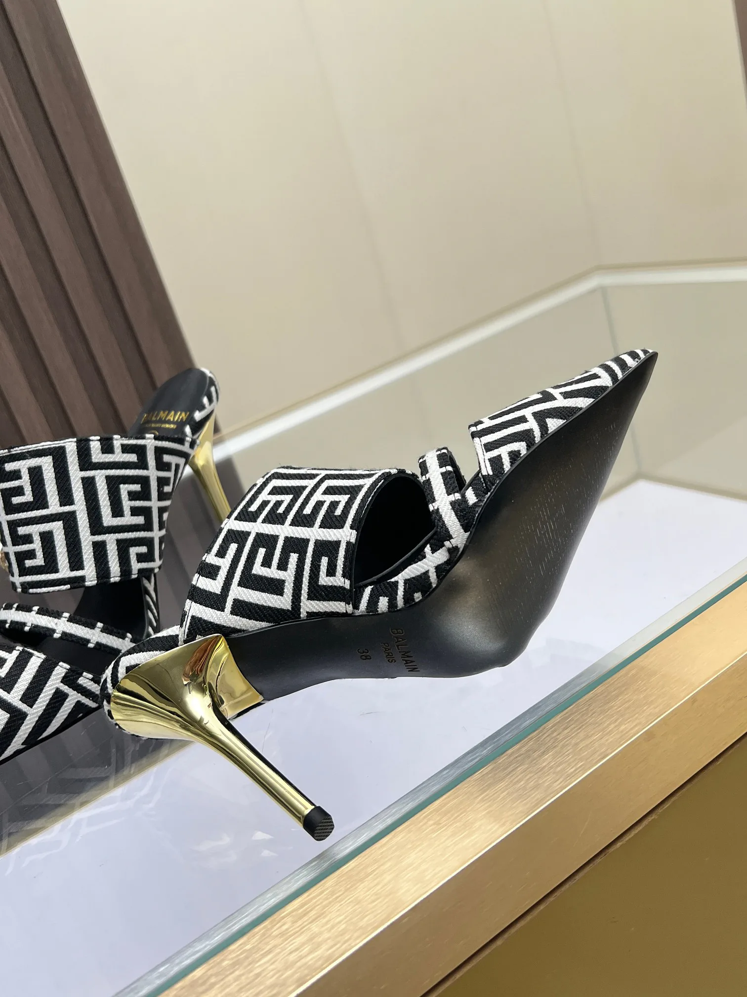 Women's Heels BALMAIN 18104240