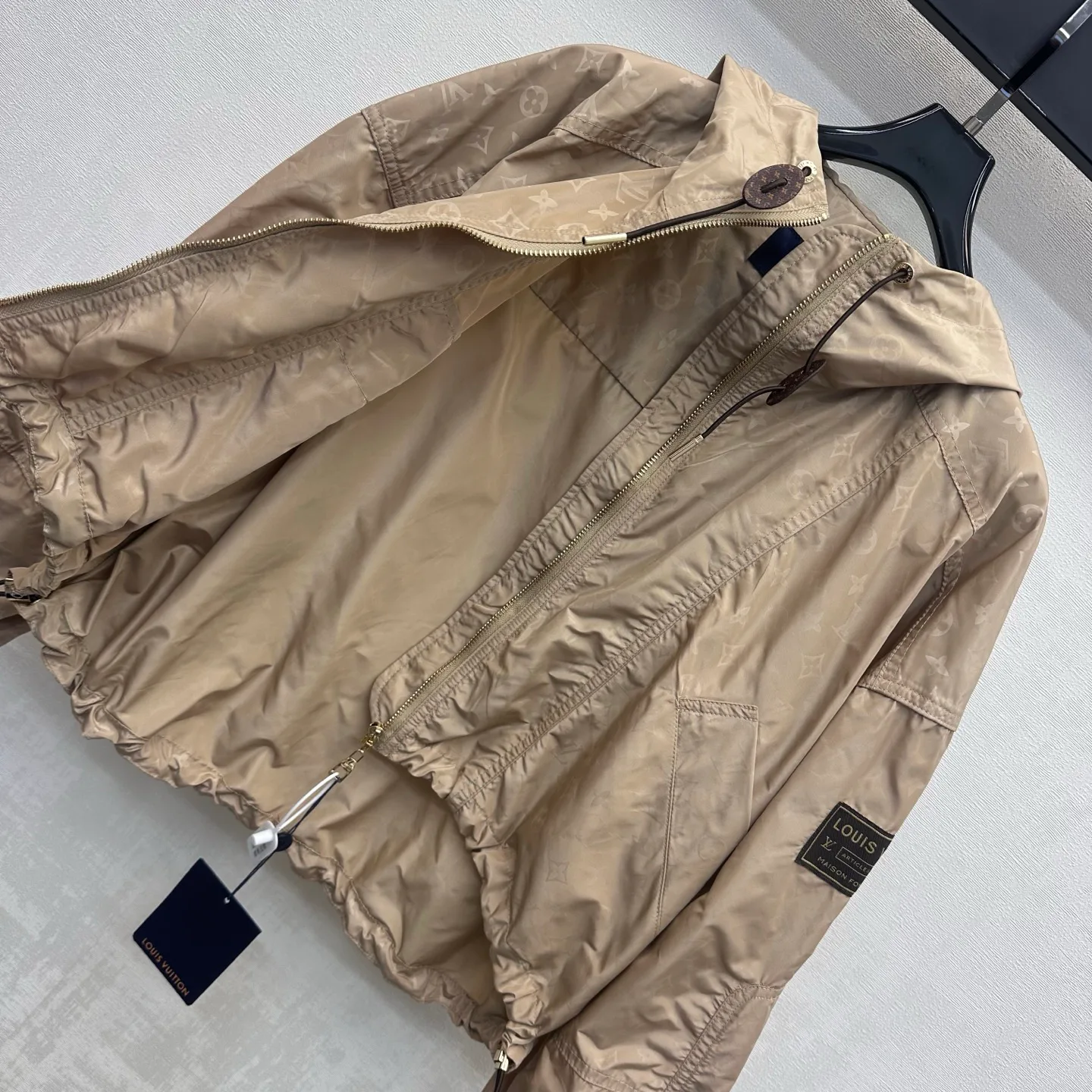Women's Jackets And Down Jackets LOUIS VUITTON 18226295