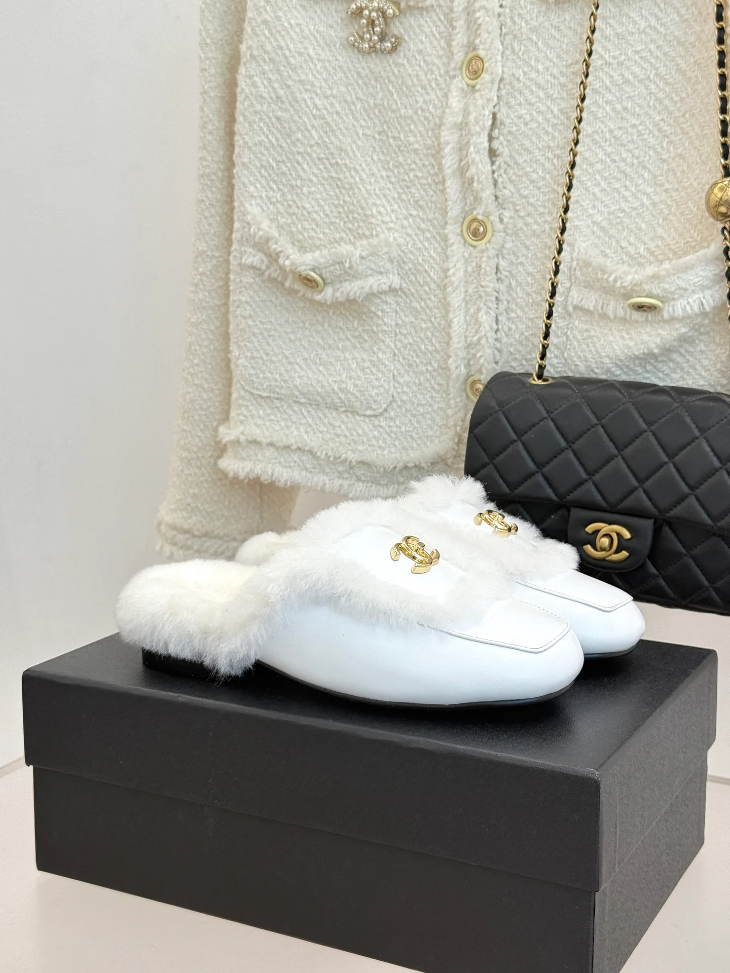 Women's Mules And Clogs CHANEL 17844961