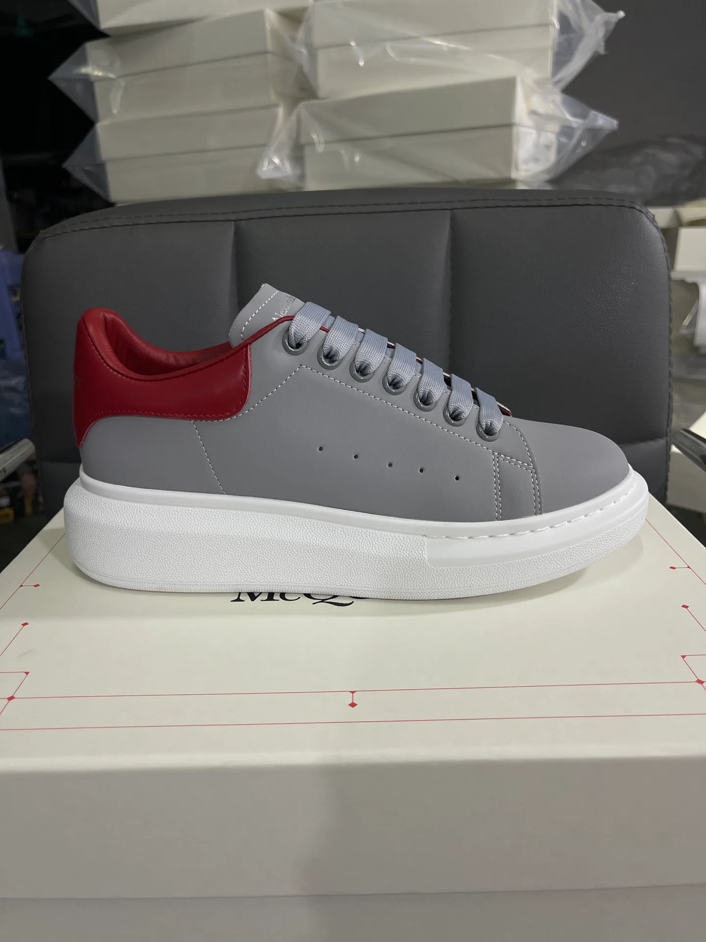 Women's Sneakers ALEXANDER MCQUEEN 17827930