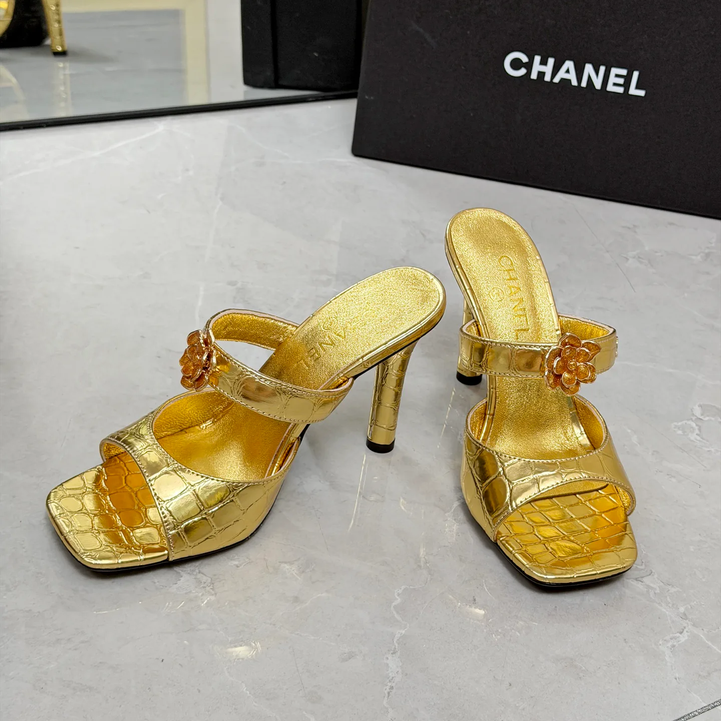 Women's Open-Toe Sandals CHANEL 17335030