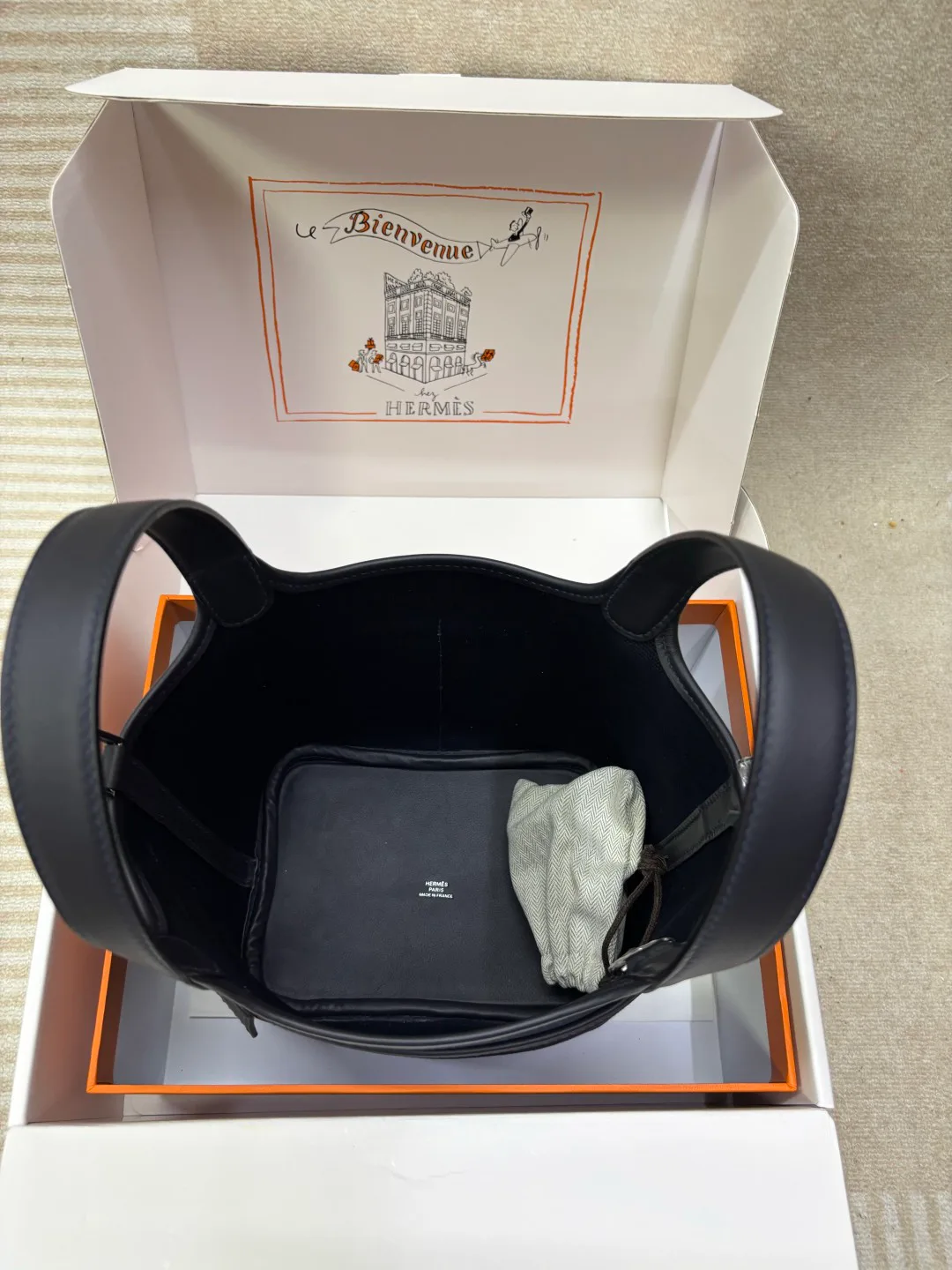 Women's Classic Handbags HERMES 17778415
