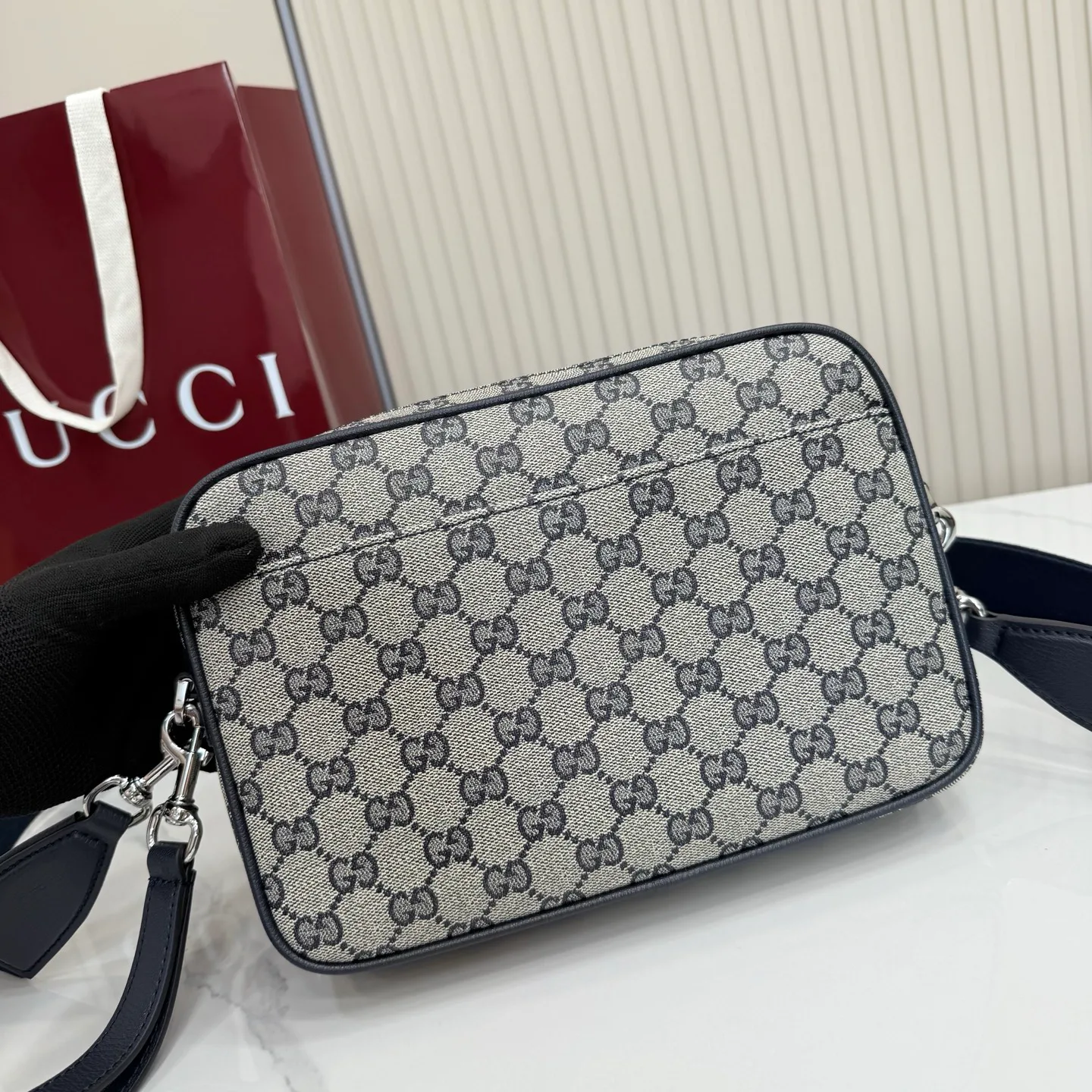 Women's Shoulder Bags GUCCI 17947864