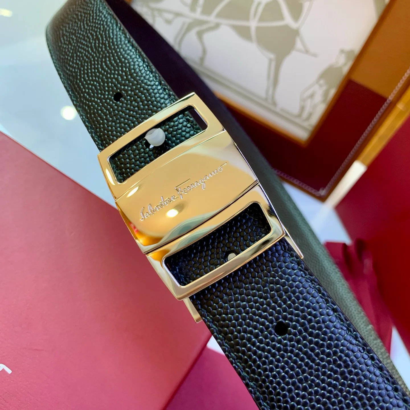 Belts SALVATORE FERRAGAMO 18040274