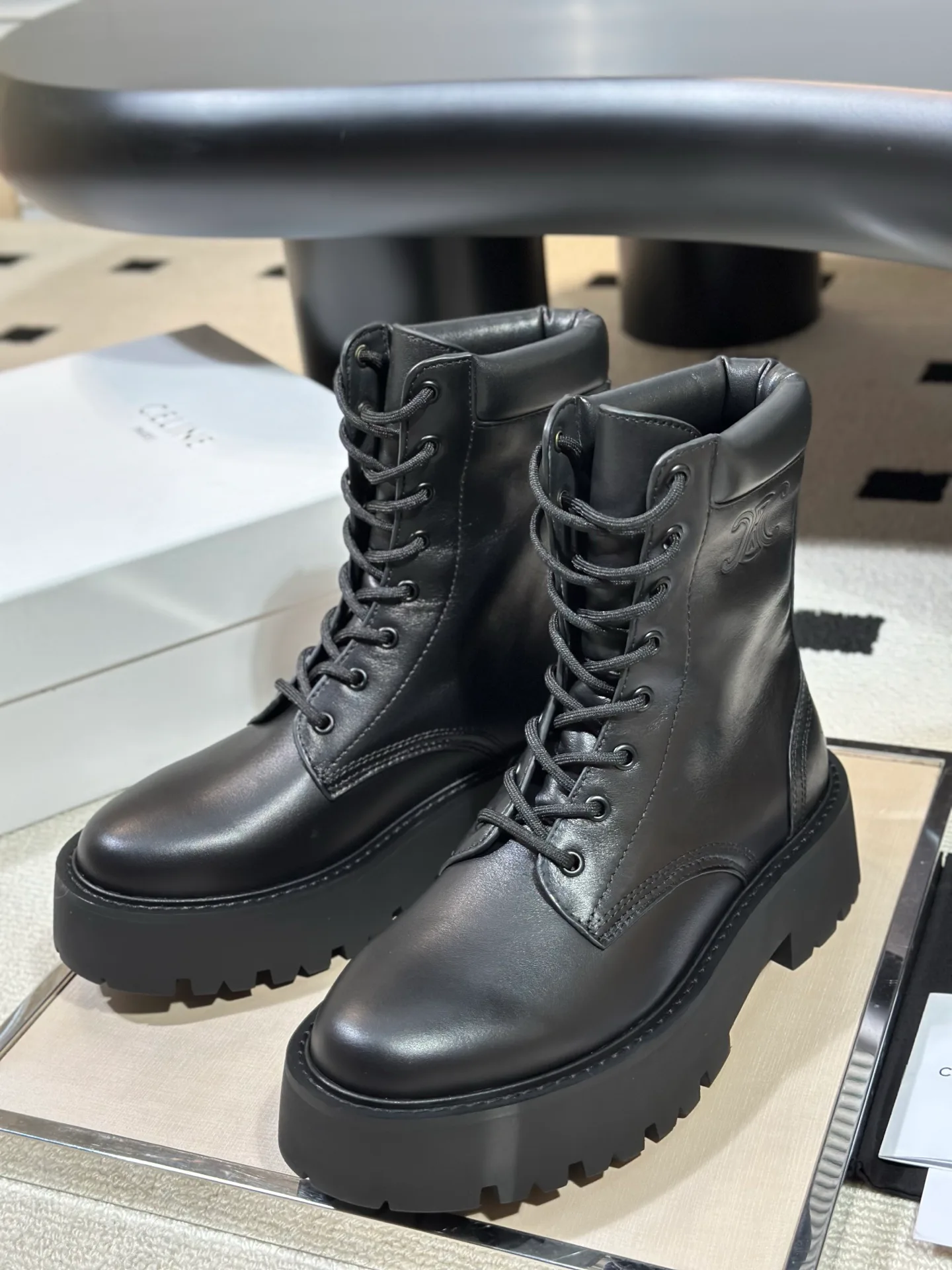 Women's Ankle Boots CELINE 18041649