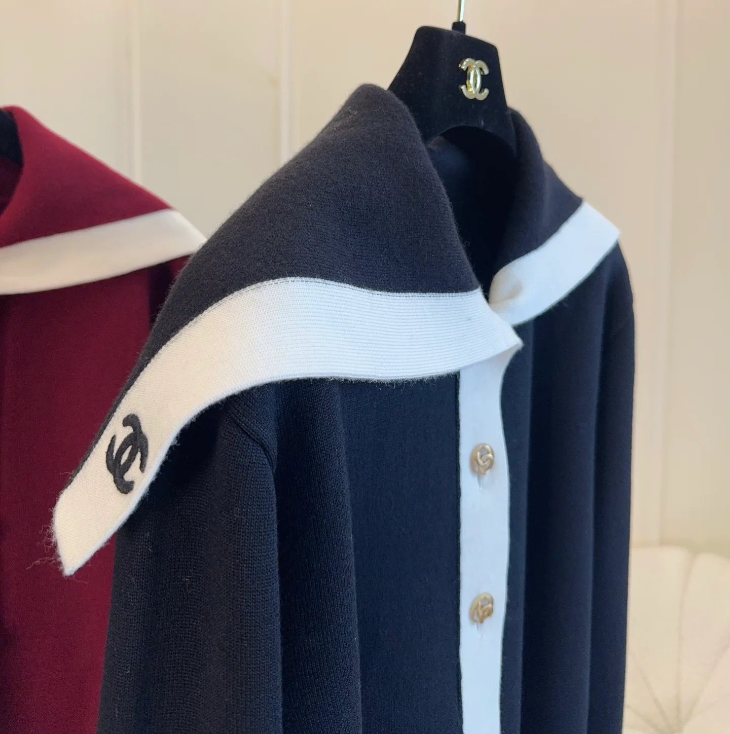Women's Jumpers And Sweaters CHANEL 17960302