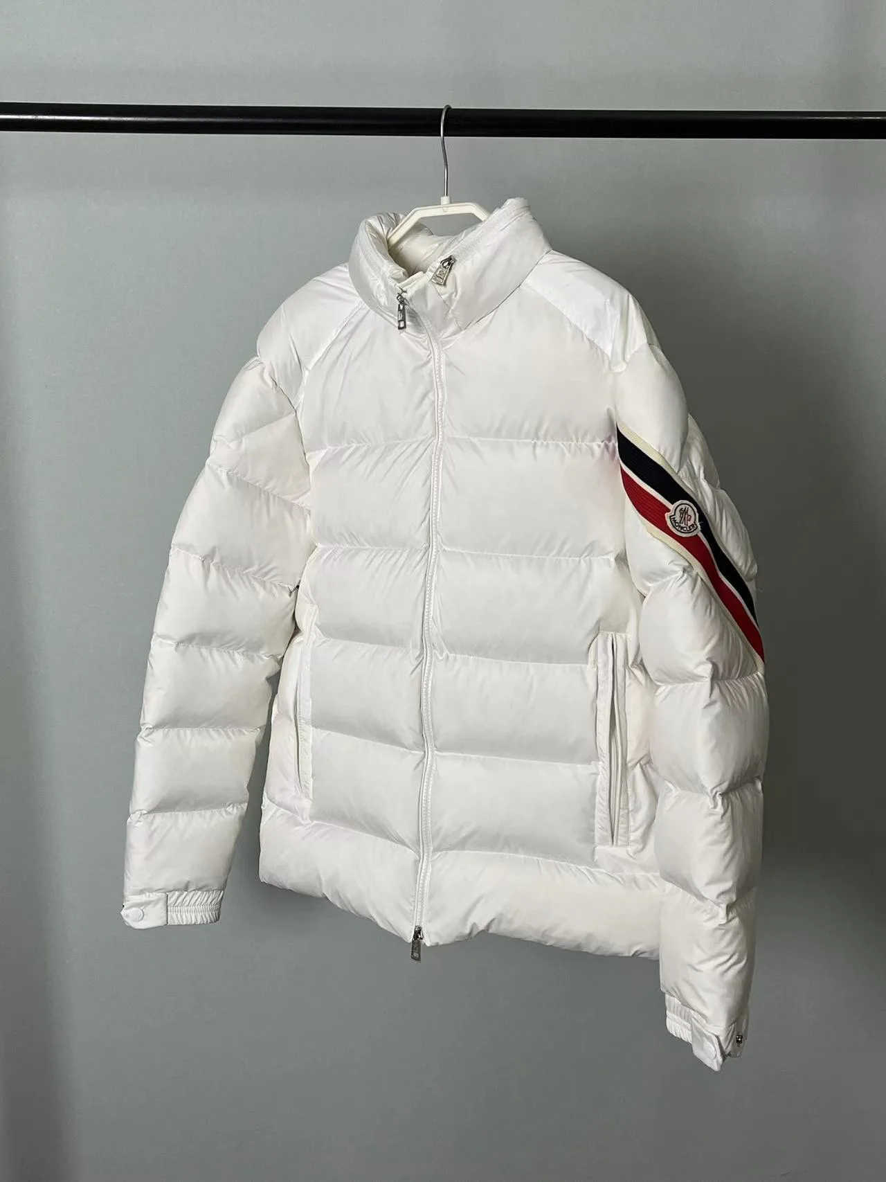 Men's Jackets And Down Jackets MONCLER 18130189