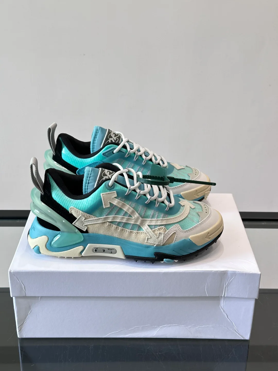 Women's Sneakers OFF-WHITE 17689325