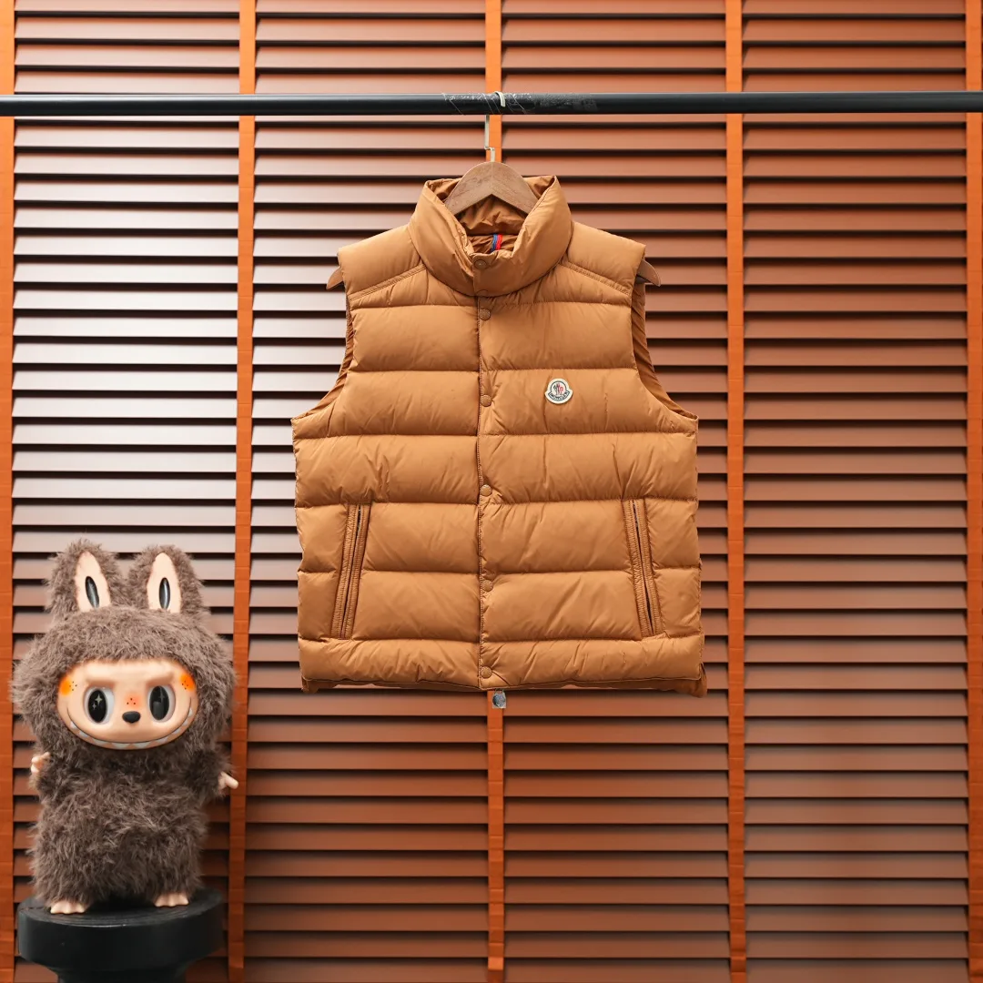Women's Vests MONCLER 18455951