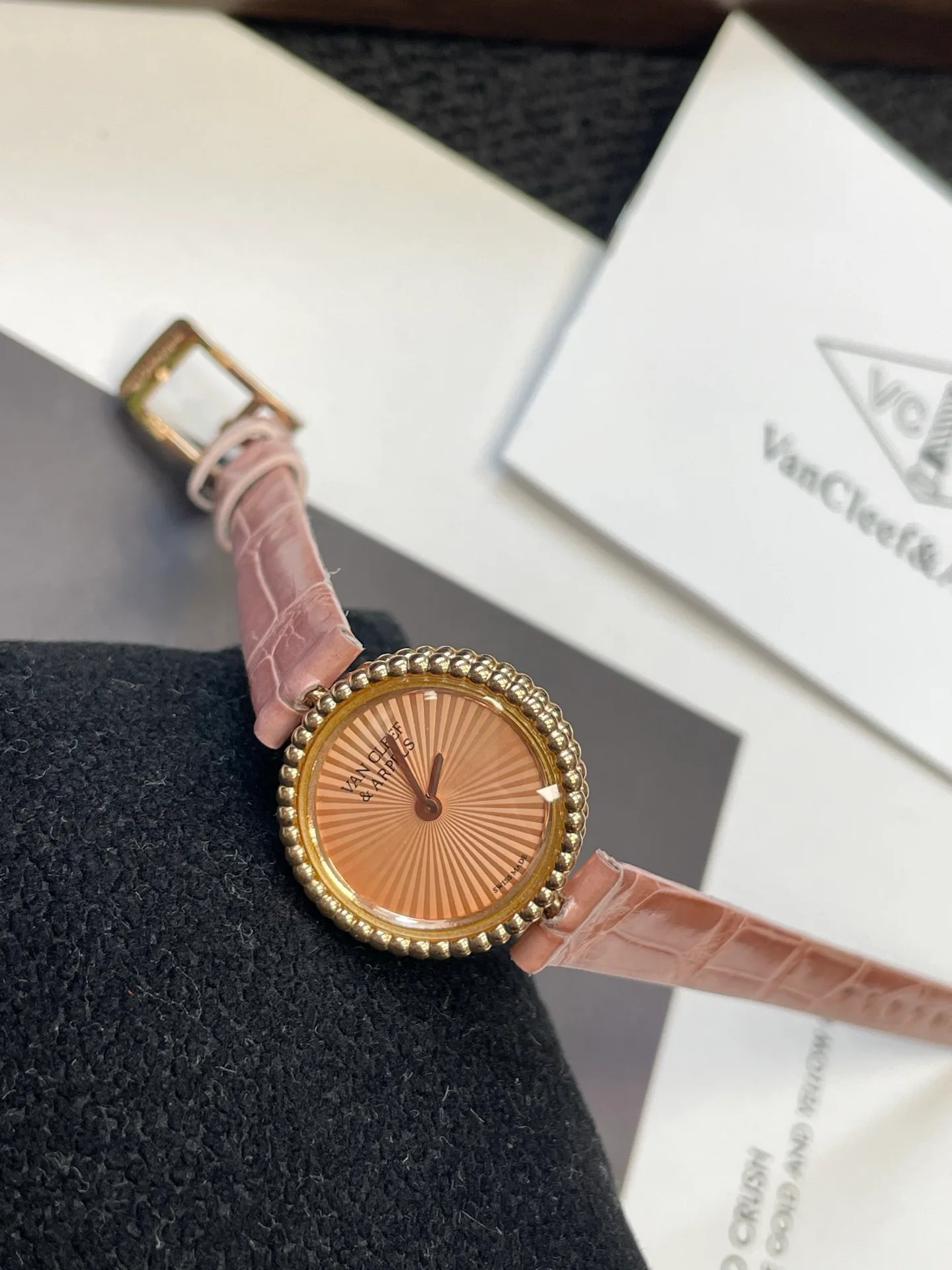 Women's Watches VAN CLEEF & ARPELS 17336728
