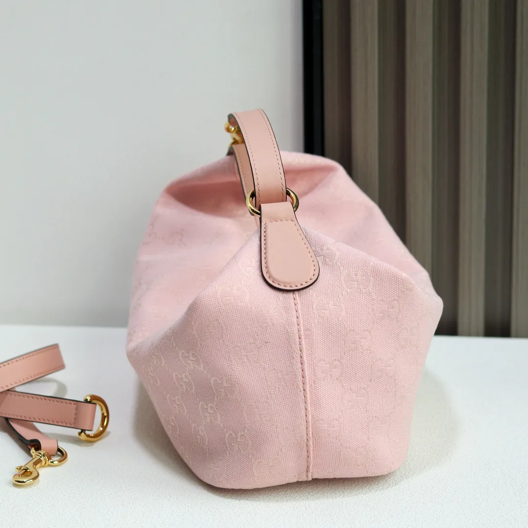 Women's Classic Handbags GUCCI 17947491