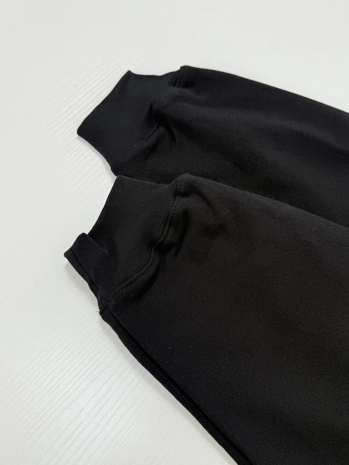 Men's Sweatshirts And Hoodies BALENCIAGA 18179103