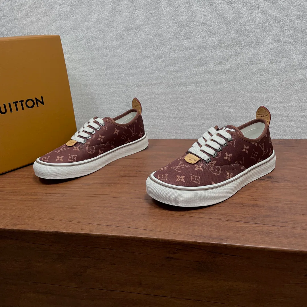 Кроссовки Мужские Louis Vuitton 18626477