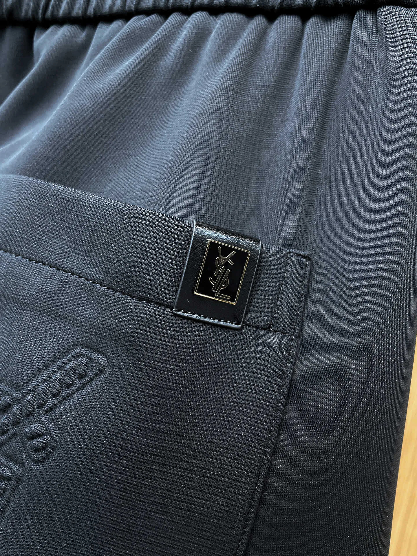 Men's Trousers SAINT LAURENT 18499623