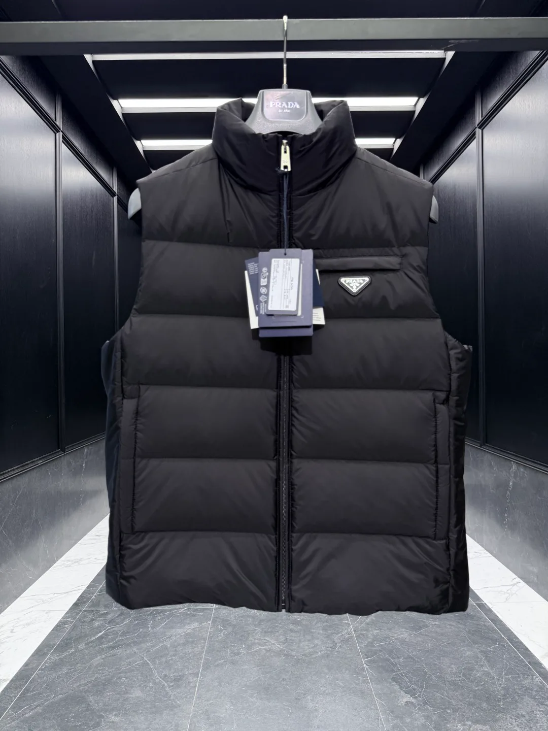 Жилеты Мужские Prada 18589899