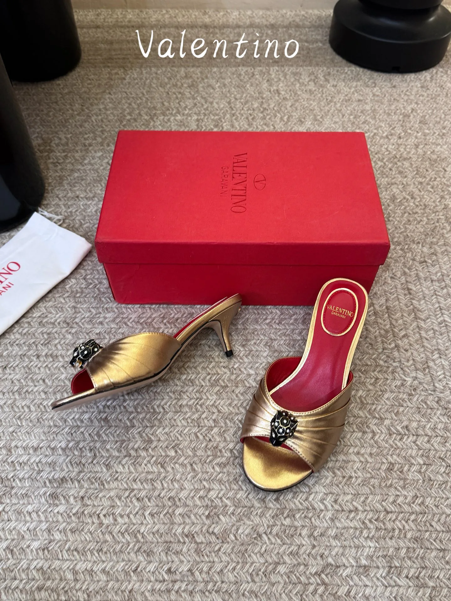 Women's Open-Toe Sandals VALENTINO 17933509